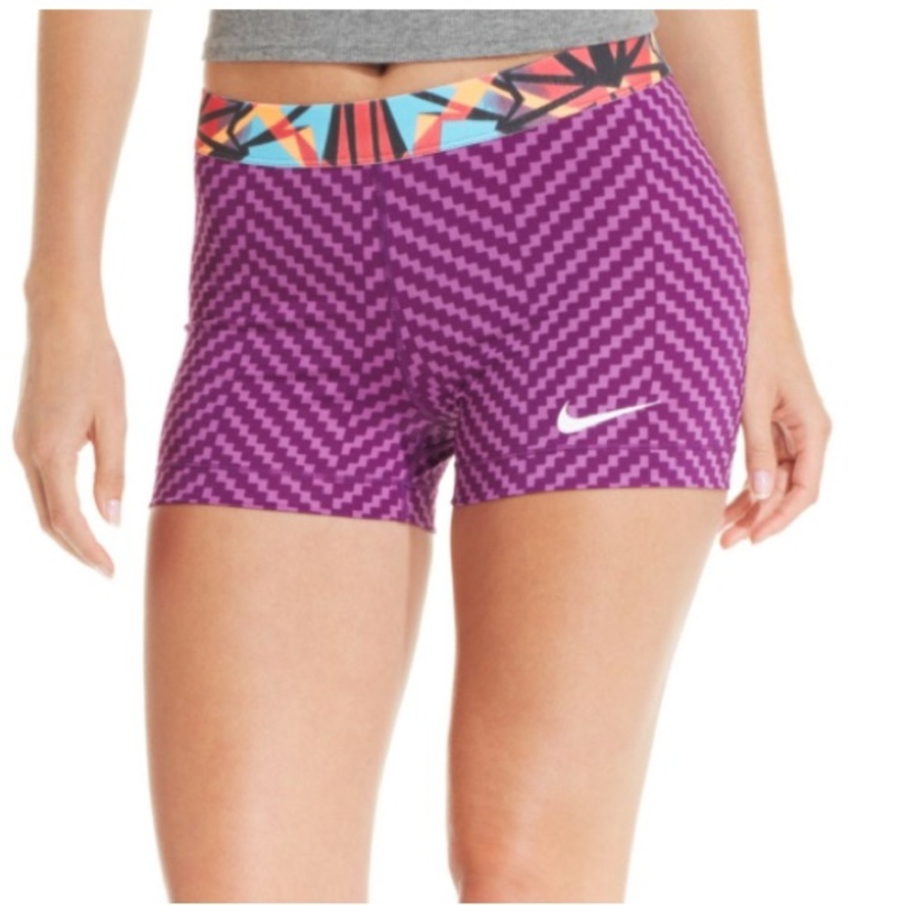 NIKE PRO Women 3.0" COMPRESSION Yoga/Gym Shorts purple  size Small